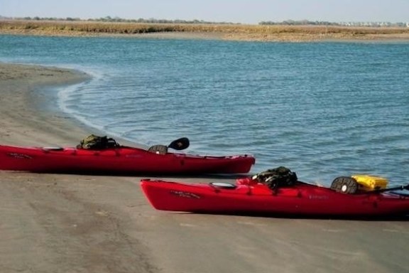 a small boat in a body of water